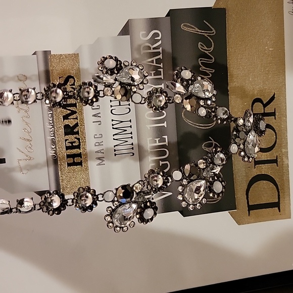 Vtg Inspired Clear & Milky White Faux Gemstones Black Necklace Great Condition! - Picture 13 of 16